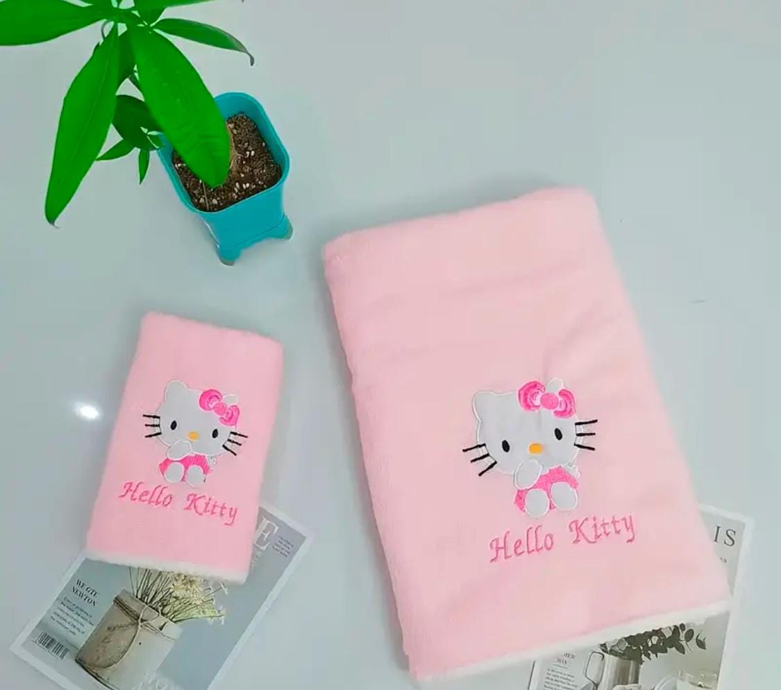 1 Ensemble SANRIO Hello Kitty Serviette En Polyester